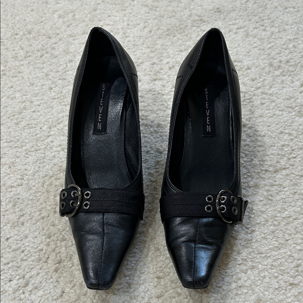Steven Black Heeled Shoes with Buckle Detail